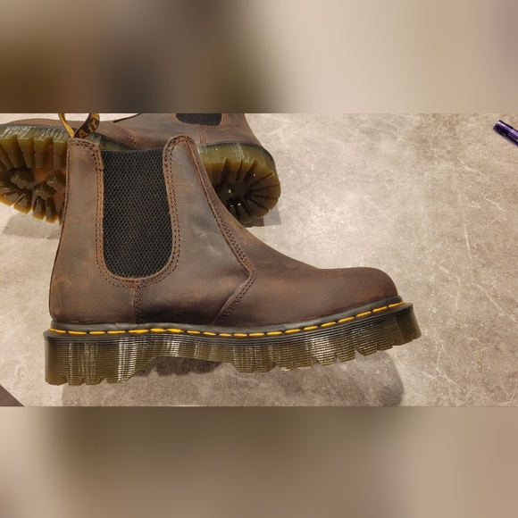 Dr Martens Chelsea boot womens 9 mens 8 EU 41 NWOT - Picture 3 of 13